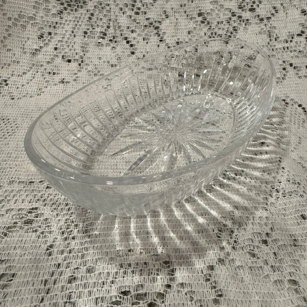 Princess house, crystal oval, serving bowl for vegetables or cheese and crackers